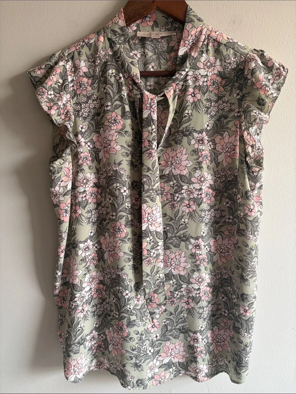 LOFT Floral Tie Neck Blouse Medium Sage Pink Puff Sleeve Cottagecore